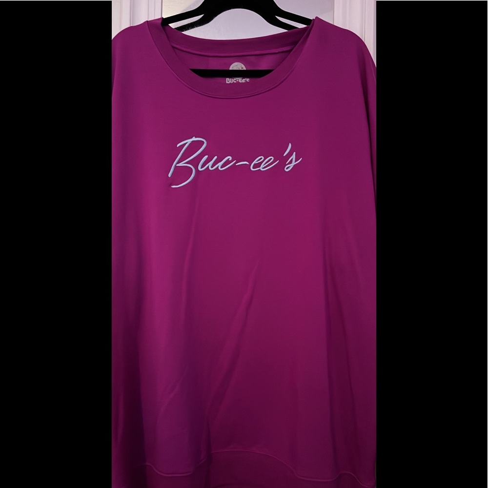 Buc-ee’s purple sweatshirt